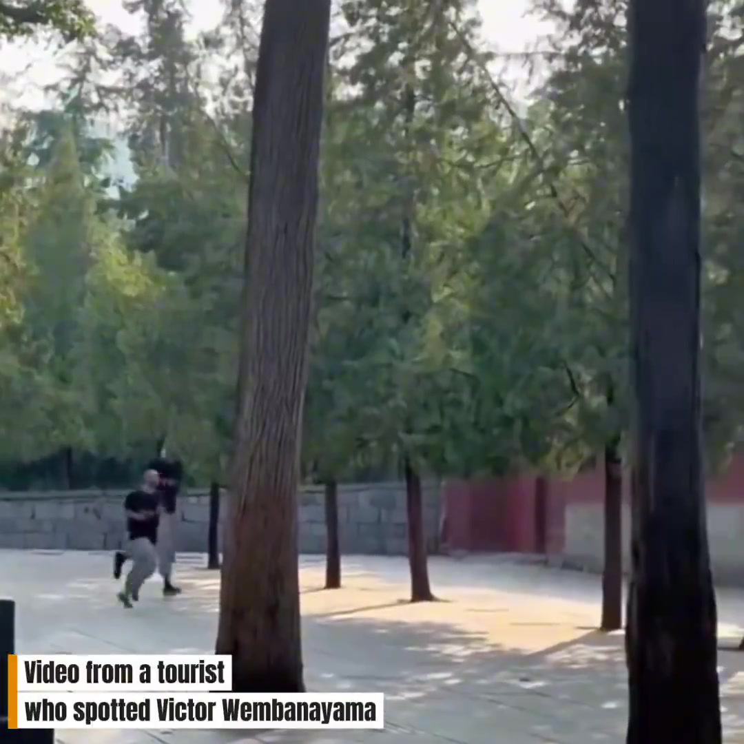 美媒文班亞馬非常的認(rèn)真對(duì)待這次靜修 聽(tīng)說(shuō)少林4點(diǎn)就要跑步了