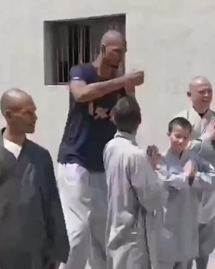 下賽季我給你來(lái)個(gè)這個(gè)文班在少林看樣子沒(méi)少練腿法啊