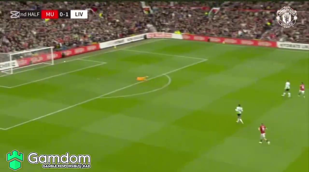 范迪克當(dāng)時(shí)應(yīng)該不會(huì)想到B費(fèi)這球會(huì)直接吊射