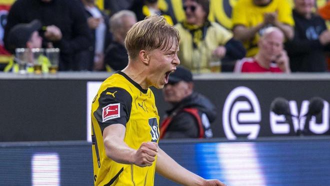 德甲邊衛(wèi)評級：世界級空缺，斯文松領銜國腳級表現(xiàn)。