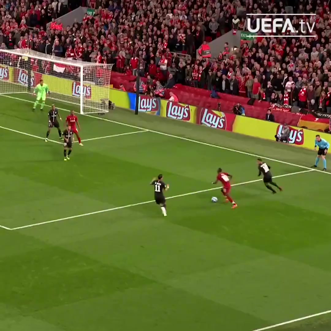 歐冠過人名場面馬內(nèi)靈巧晃動過掉內(nèi)馬爾