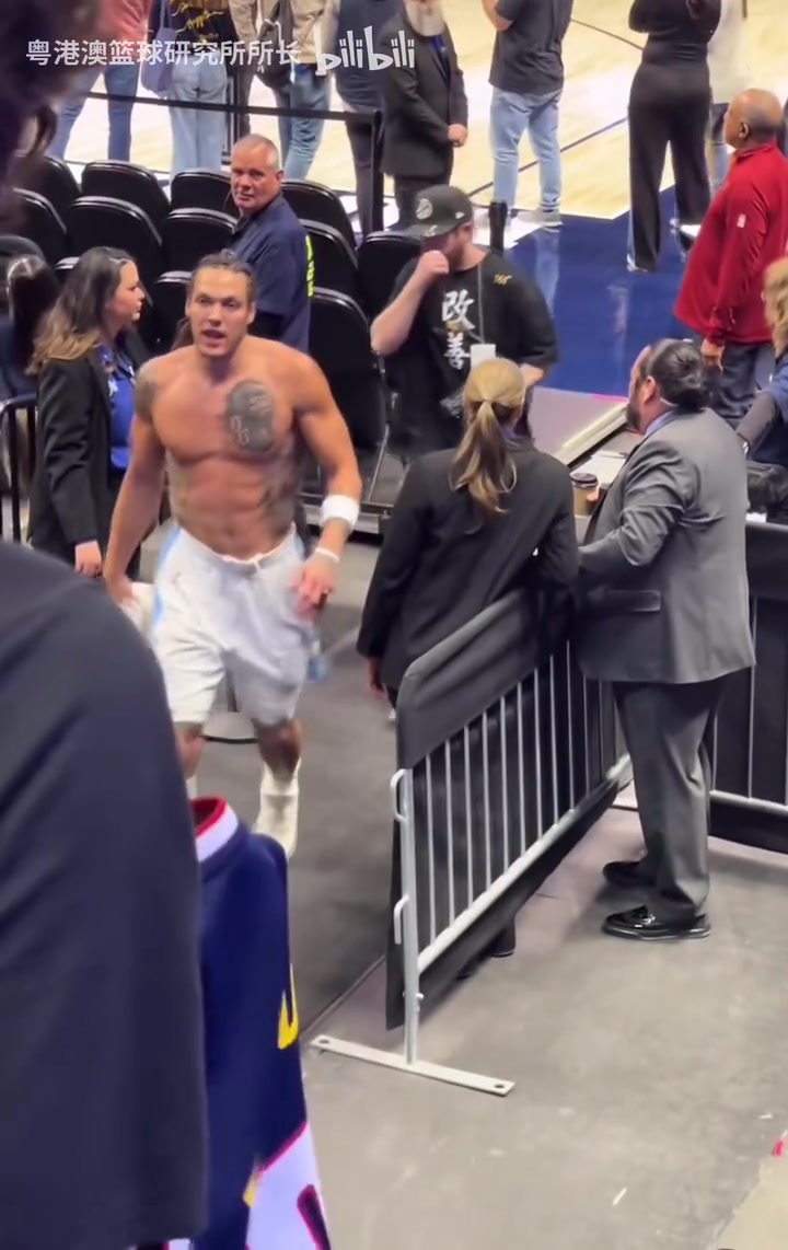 這氣質(zhì)太硬了戈登這身材無論看多少次都會(huì)驚嘆啊