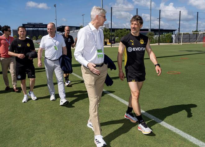 戰(zhàn)馬梅洛迪日落，溫格諾伊恩多夫觀摩多特訓練