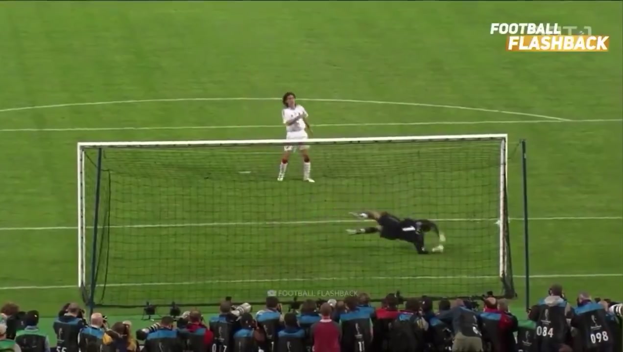 伊斯坦布爾之夜史詩(shī)級(jí)對(duì)決神奇的杜德克