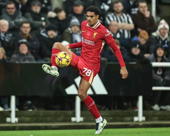 泰晤士：寬薩轉(zhuǎn)會(huì)勒沃庫森，3500萬鎊，利物浦商討回購條款。