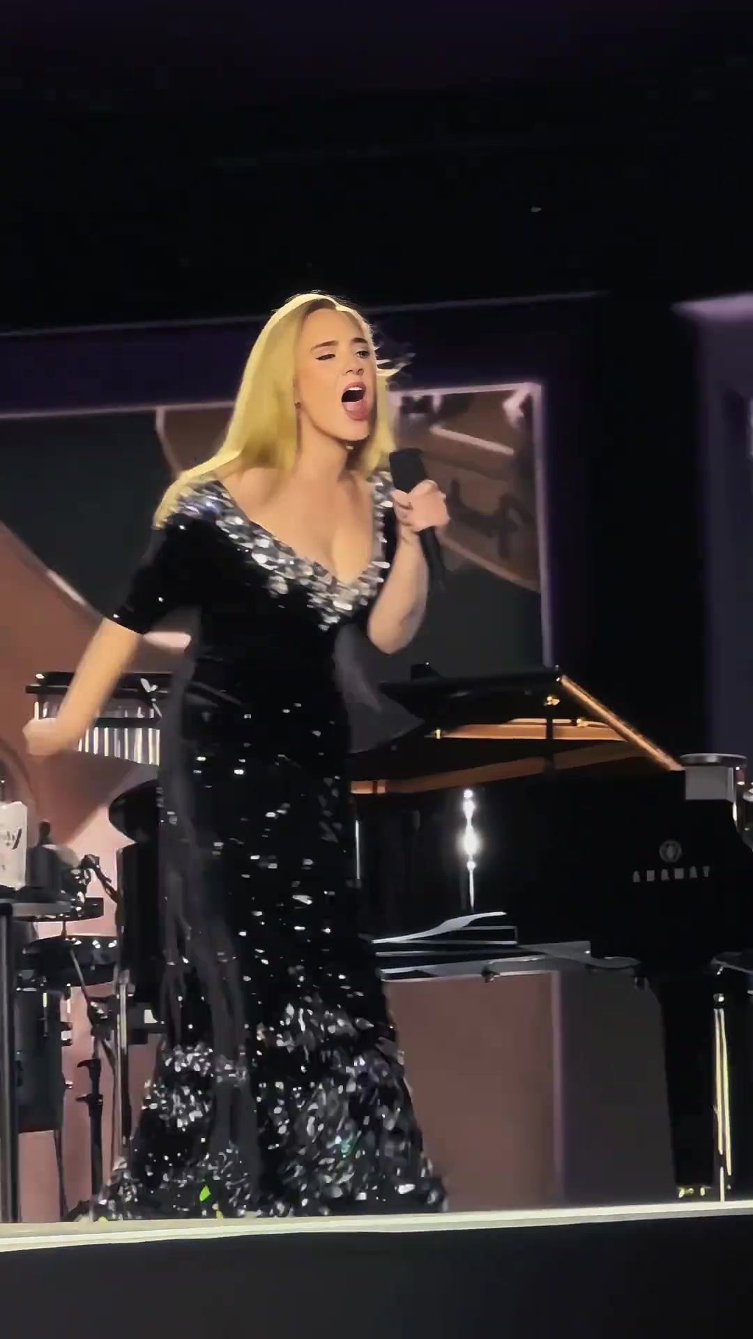 瀚森被選首功富保羅不僅能力強(qiáng)還有個(gè)減重后性感爆的老婆