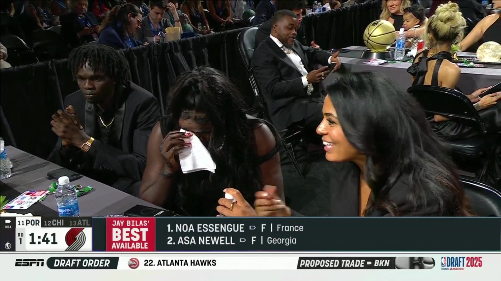 成千萬富翁了南蘇丹的馬盧阿奇被太陽選中 自己灑淚老媽也哭