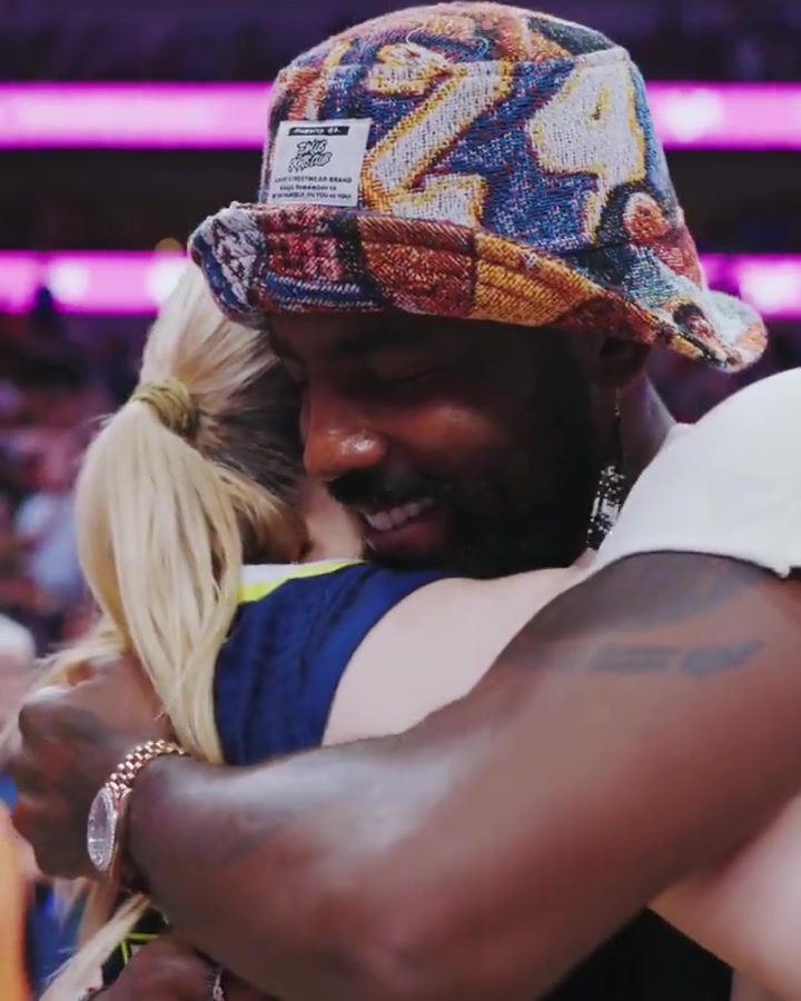 佩奇如愿以償啦歐文來看她比賽送上抱抱滿臉的寵溺