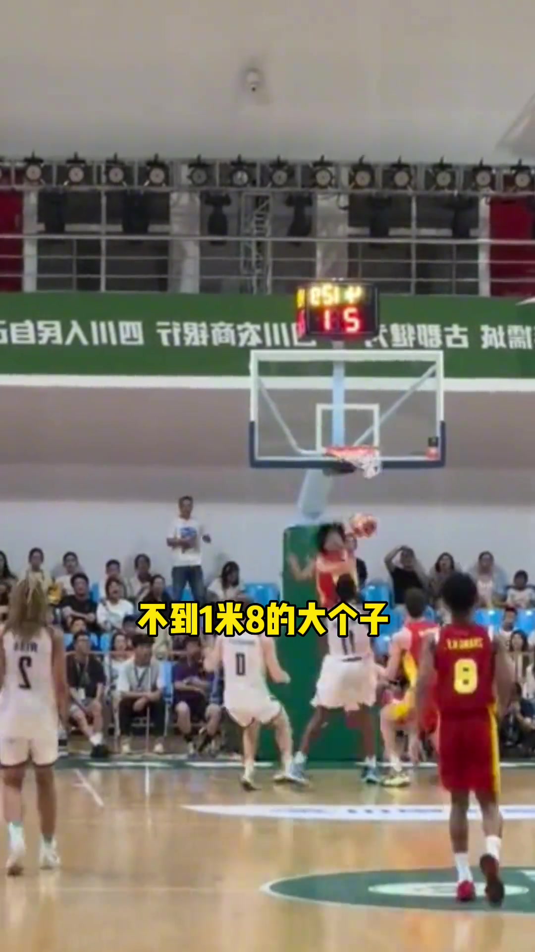 中國男籃的希望混血球員朱正各種暴扣 未來應(yīng)該能進NBA吧