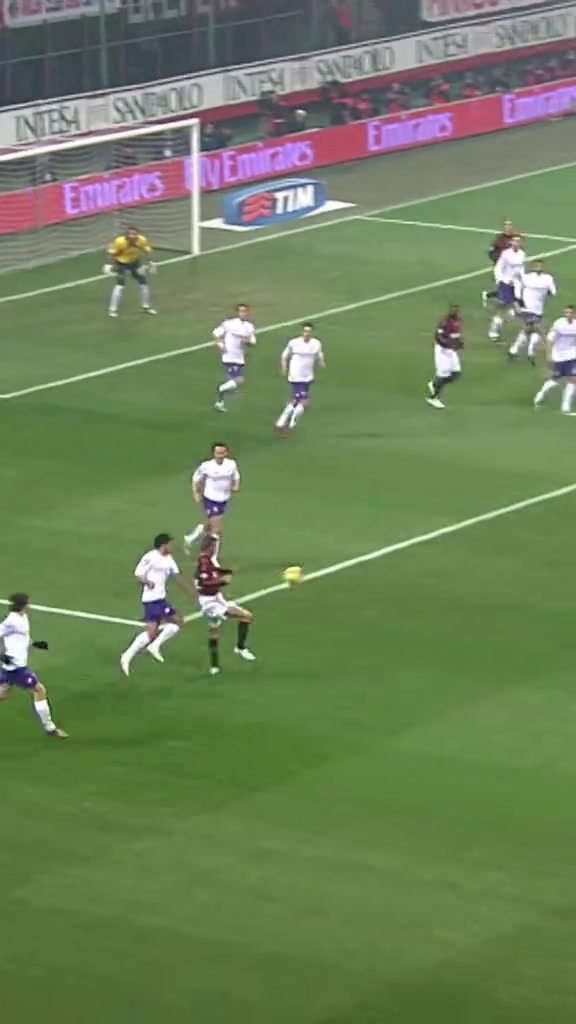 回不去的年代帕托那時(shí)候真的讓很多米蘭球迷相信了光