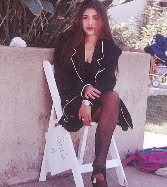 金卡戴珊年輕時顏值無敵了當年應該更討人喜歡