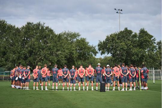 拜仁哀悼若塔兄弟，全隊默哀一分鐘