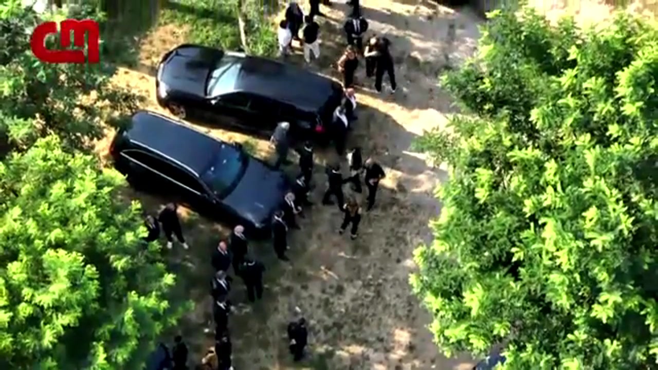 無(wú)人機(jī)拍攝利物浦眾將參加若塔葬禮