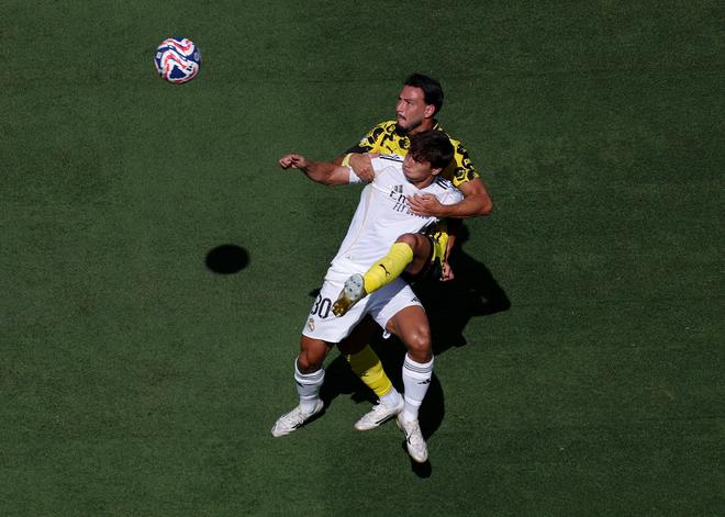 詹?。憾嗵乜壳蚣己蛡髑蛑圃焱{；阿隆索變陣成功。