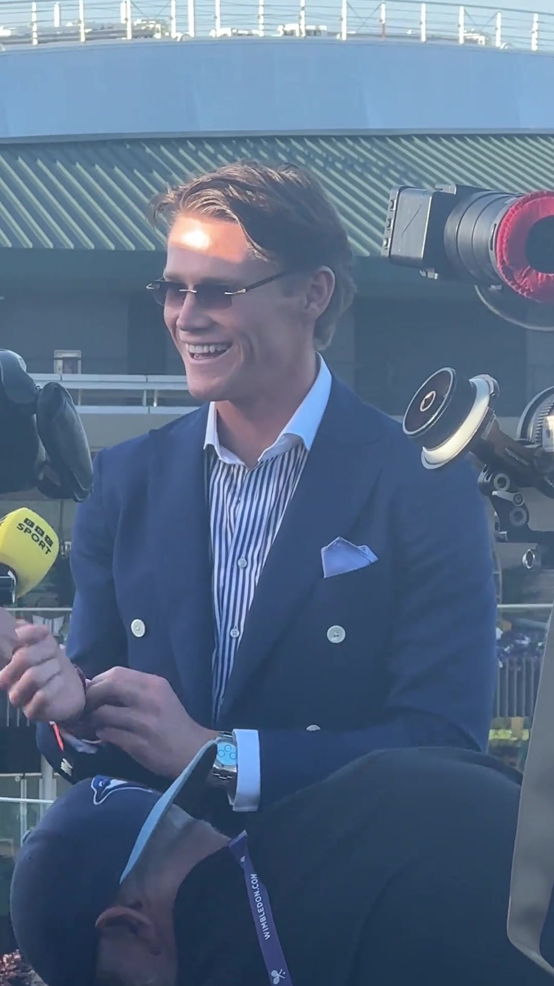 意大利還是養(yǎng)人啊球迷在溫網偶遇小麥整個人氣質都不一樣了