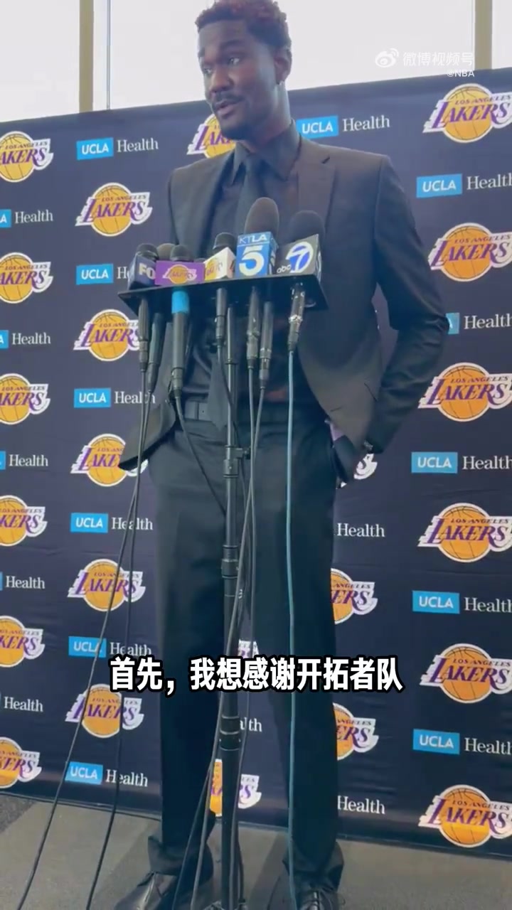 為何選擇加盟湖人艾頓77和老詹是聯(lián)盟最好的兩位組織者