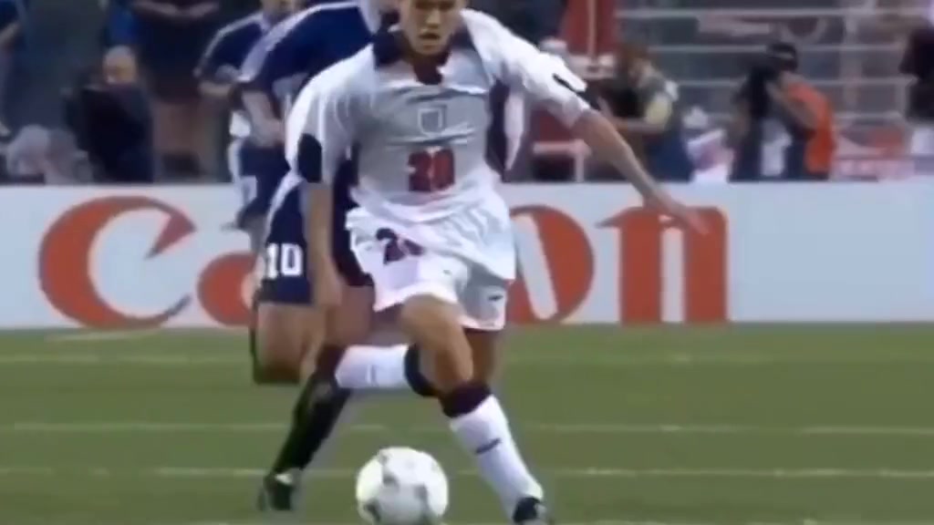 網(wǎng)友他本應(yīng)是榮耀無(wú)限的少年可傷病卻讓他像追逐風(fēng)一樣短暫