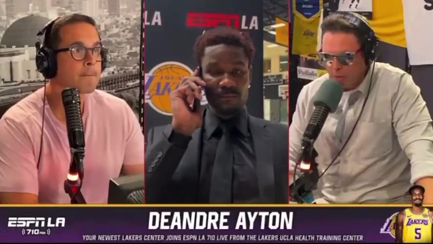 艾頓盧卡已經(jīng)給我發(fā)短信了但老詹還沒聲