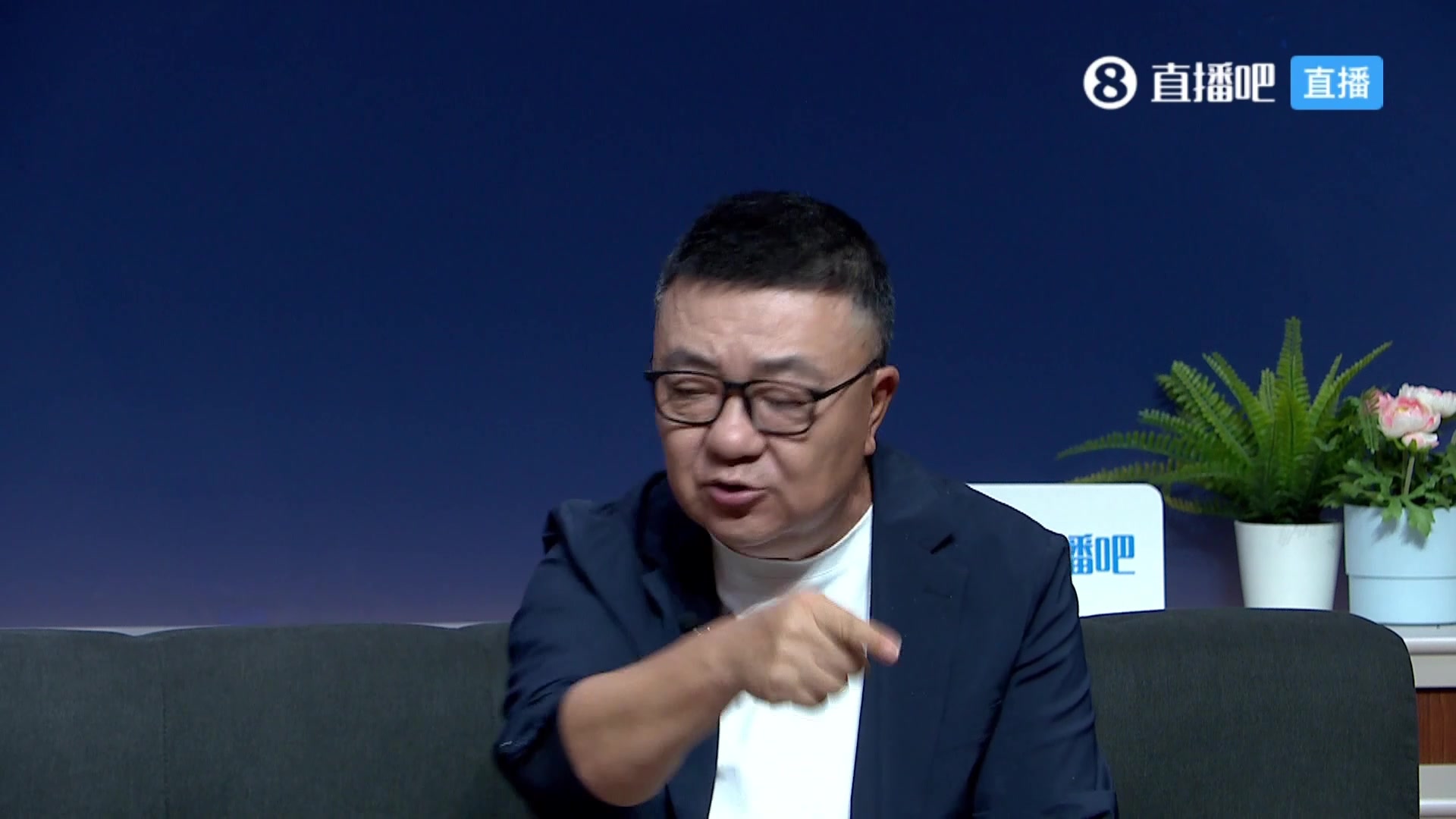 董路批久爾杰維奇下半場換人調(diào)整孩子死了奶媽來了