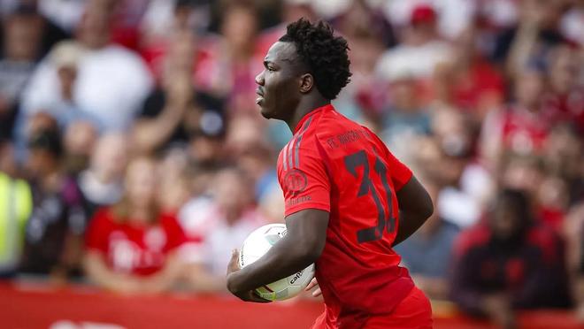 羅馬諾：伊蘭昆達轉會談判，沃特福德與拜仁深入階段。