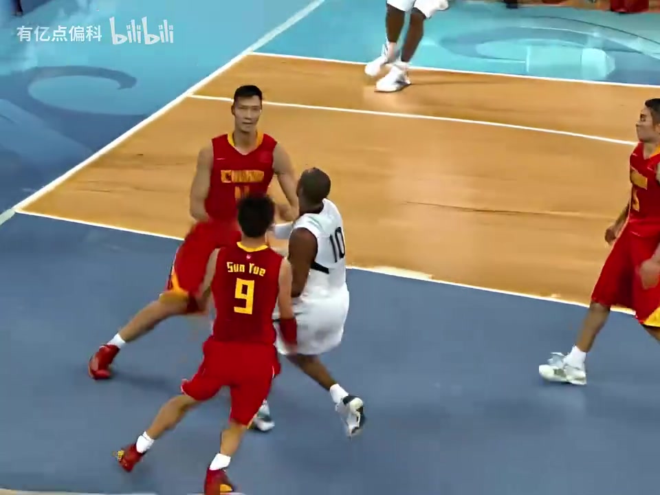 什么是重型后衛(wèi)奧運(yùn)會無法阻擋的科比攻防兩端不留情面