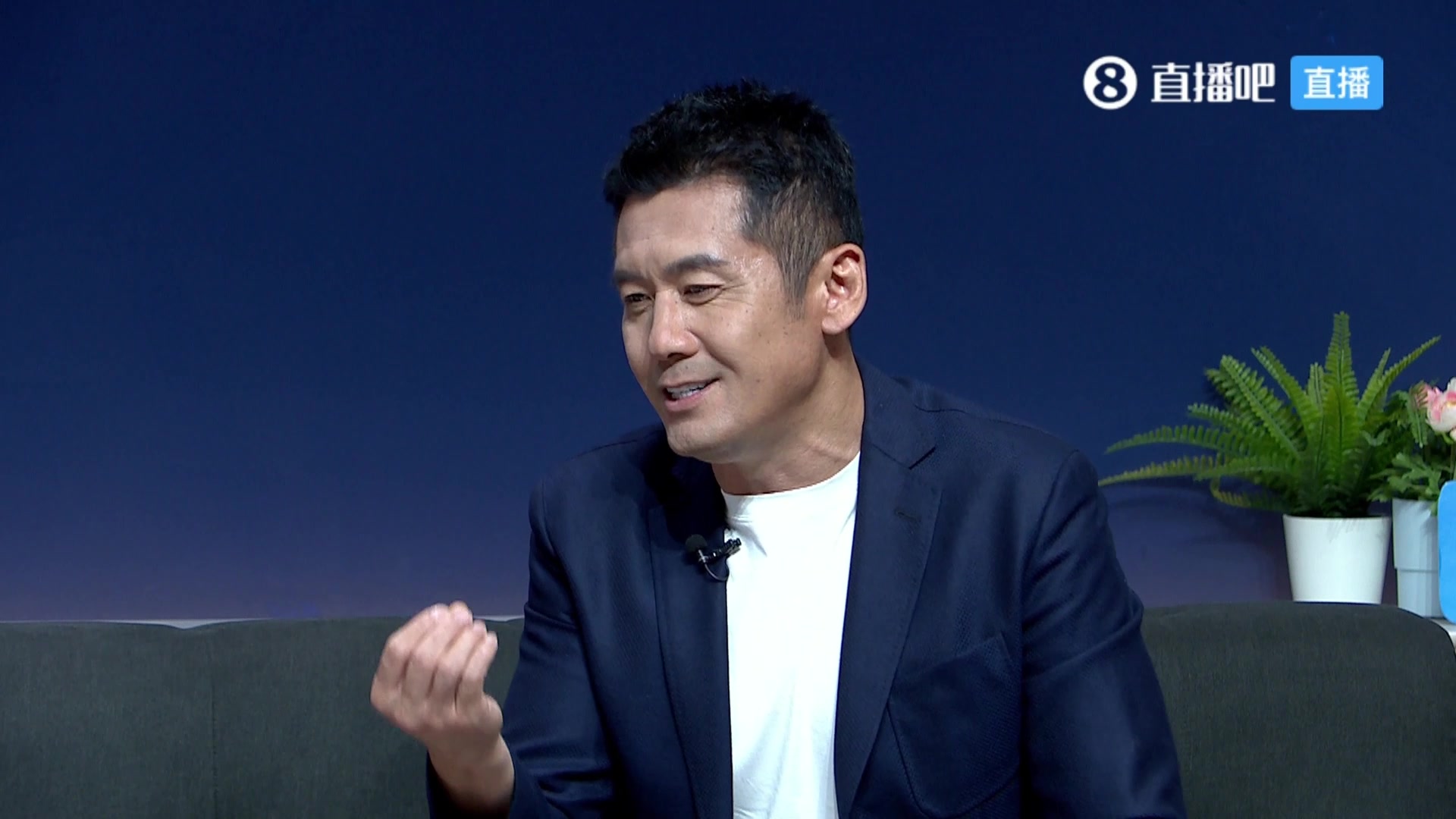 你認同嗎?楊晨點評謝文能進攻端出現(xiàn)不多但防守幫助球隊