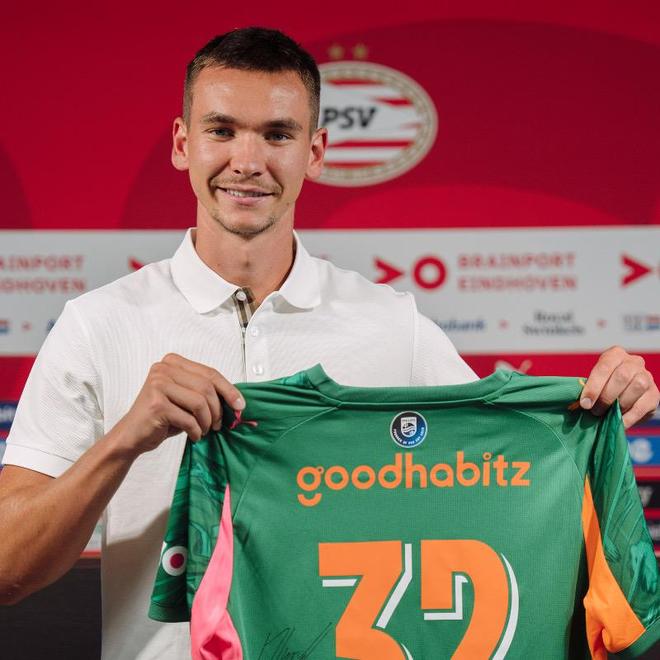 埃因霍溫租借捷克門將科瓦爾，合同含買斷條款。