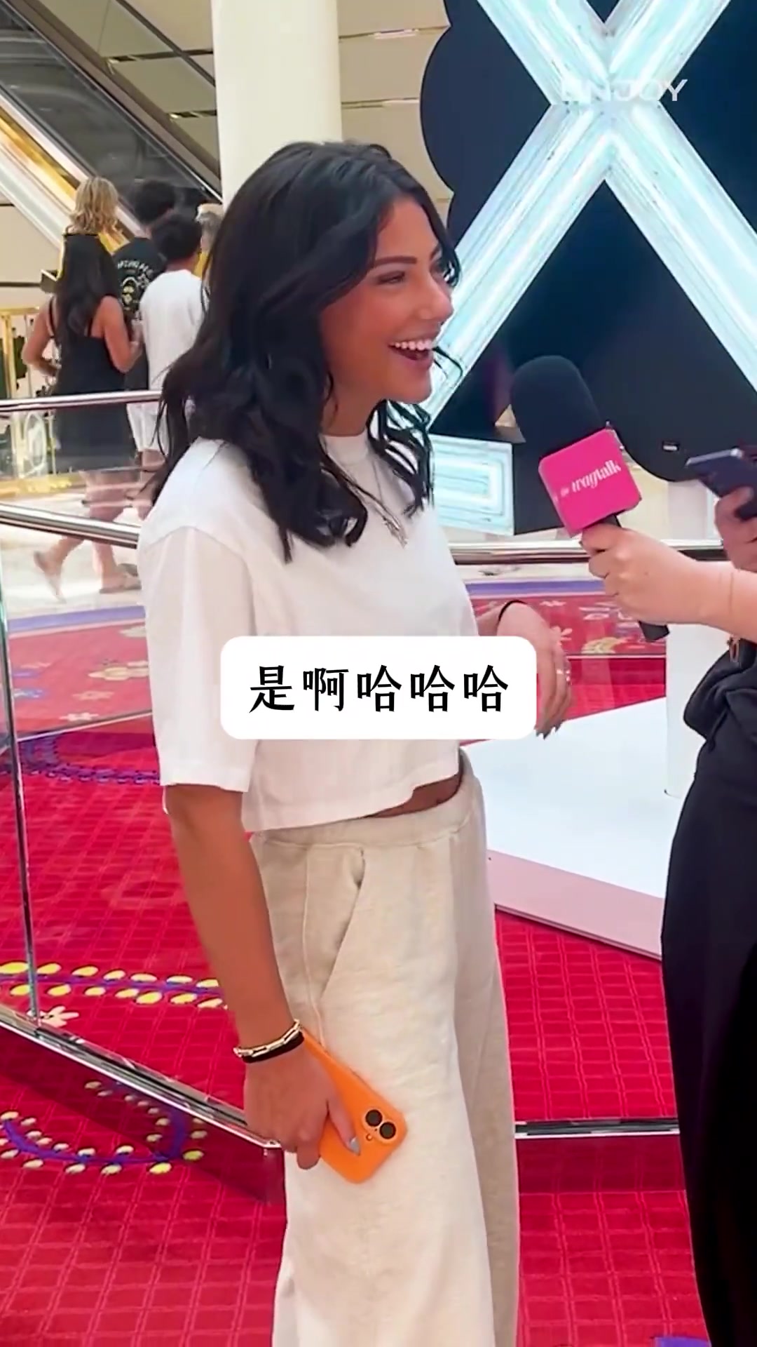 猜猜她是哪個NBA球員的女友