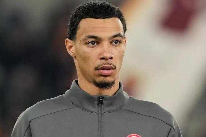 回聲報：利物浦急引?；倏?，曼聯(lián)遭拒。