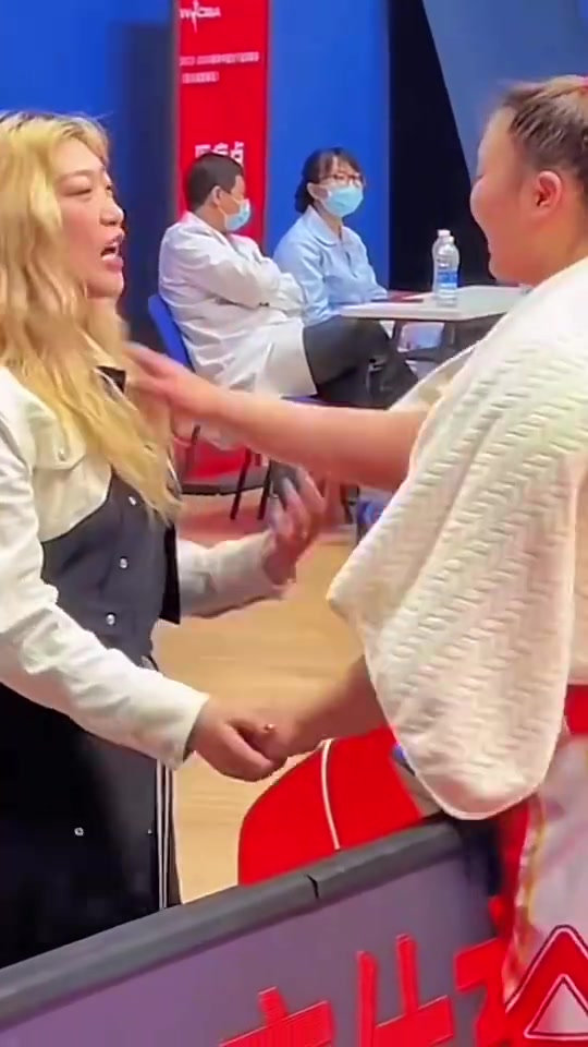 看得出來李夢也是十分喜歡大寶貝啊