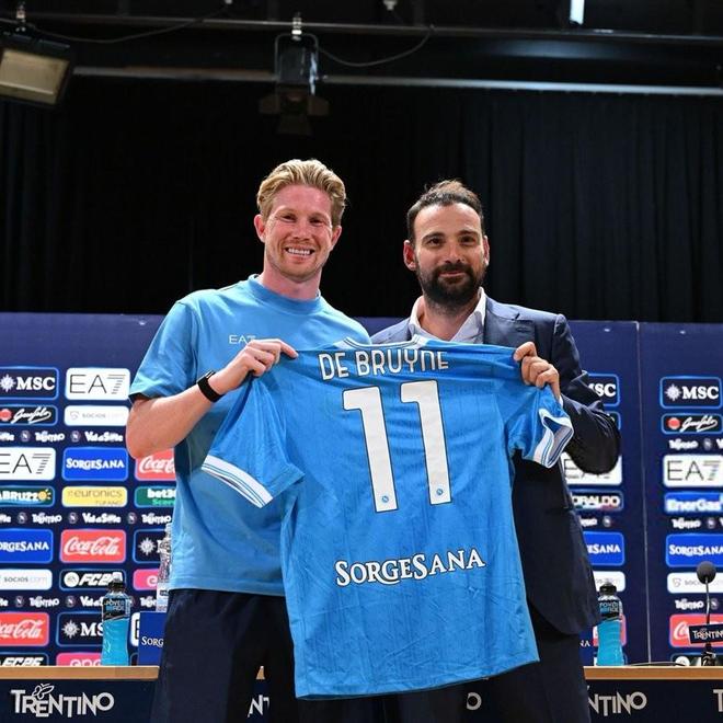 官方：德布勞內(nèi)將穿11號球衣為那不勒斯效力