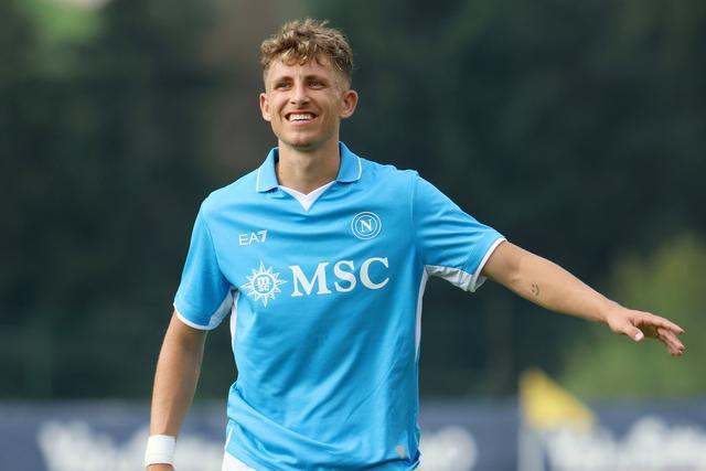 迪馬濟(jì)奧：林德斯特倫回歸德甲有望，沃爾夫斯堡租借+買斷考慮中。