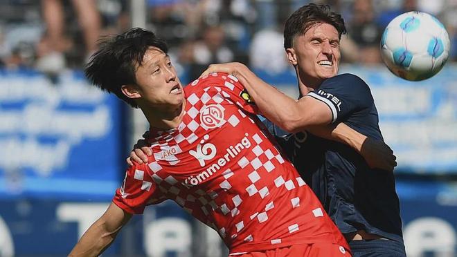 李在成，顴骨骨折仍戰(zhàn)！斗志強盛美因茨國腳