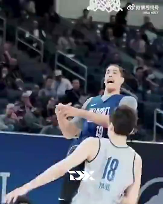 不信邪快船新秀尼德豪澤想挑戰(zhàn)楊瀚森小楊這切球手速太快了