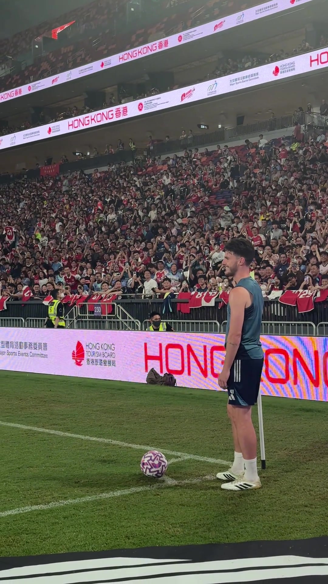 阿森納香港公開訓(xùn)練賴斯這表情絕對是被喊爽了