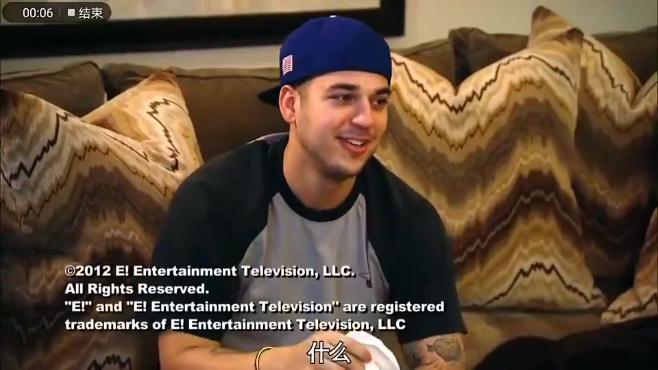 這家人真會玩金卡戴珊此前直接撲到姐夫奧多姆身上奧多姆都害羞了