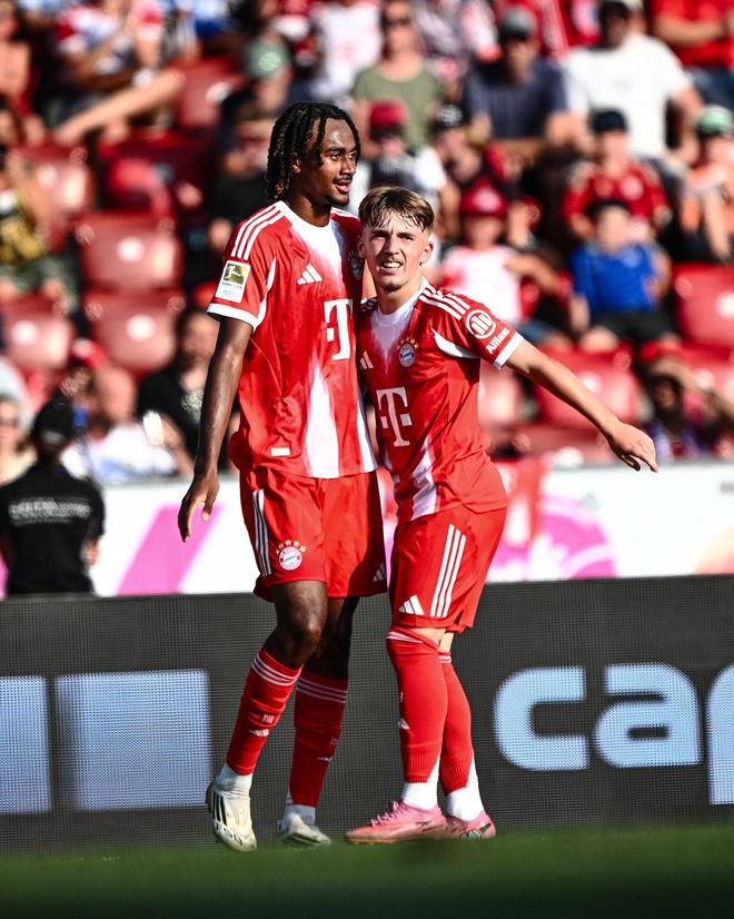 17歲卡爾表現(xiàn)驚艷，世界波助攻，拜仁小將評分如何？