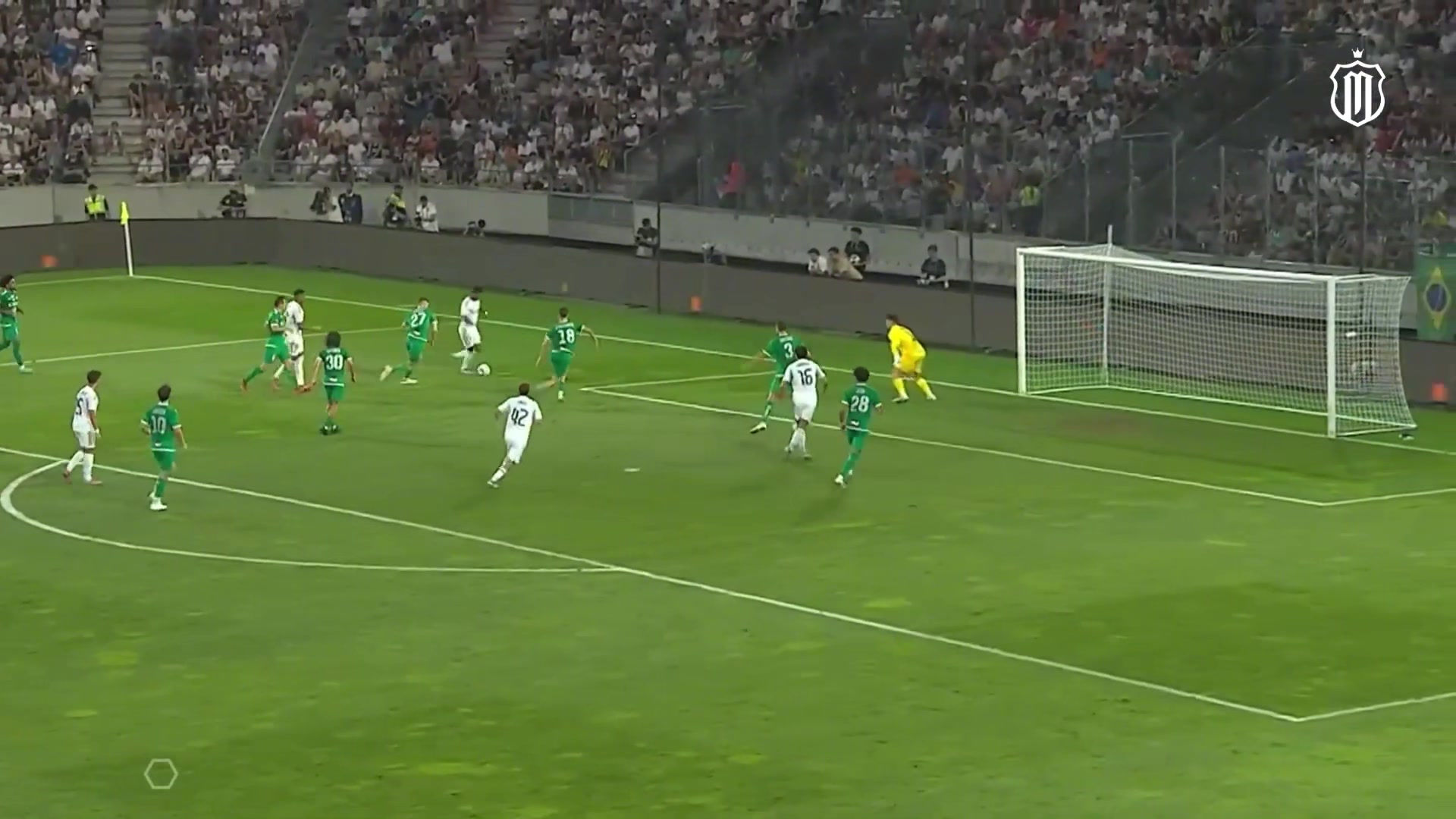 久違了李哥姆巴佩踩完單車后分球羅德里戈跟進(jìn)接球打遠(yuǎn)角得手