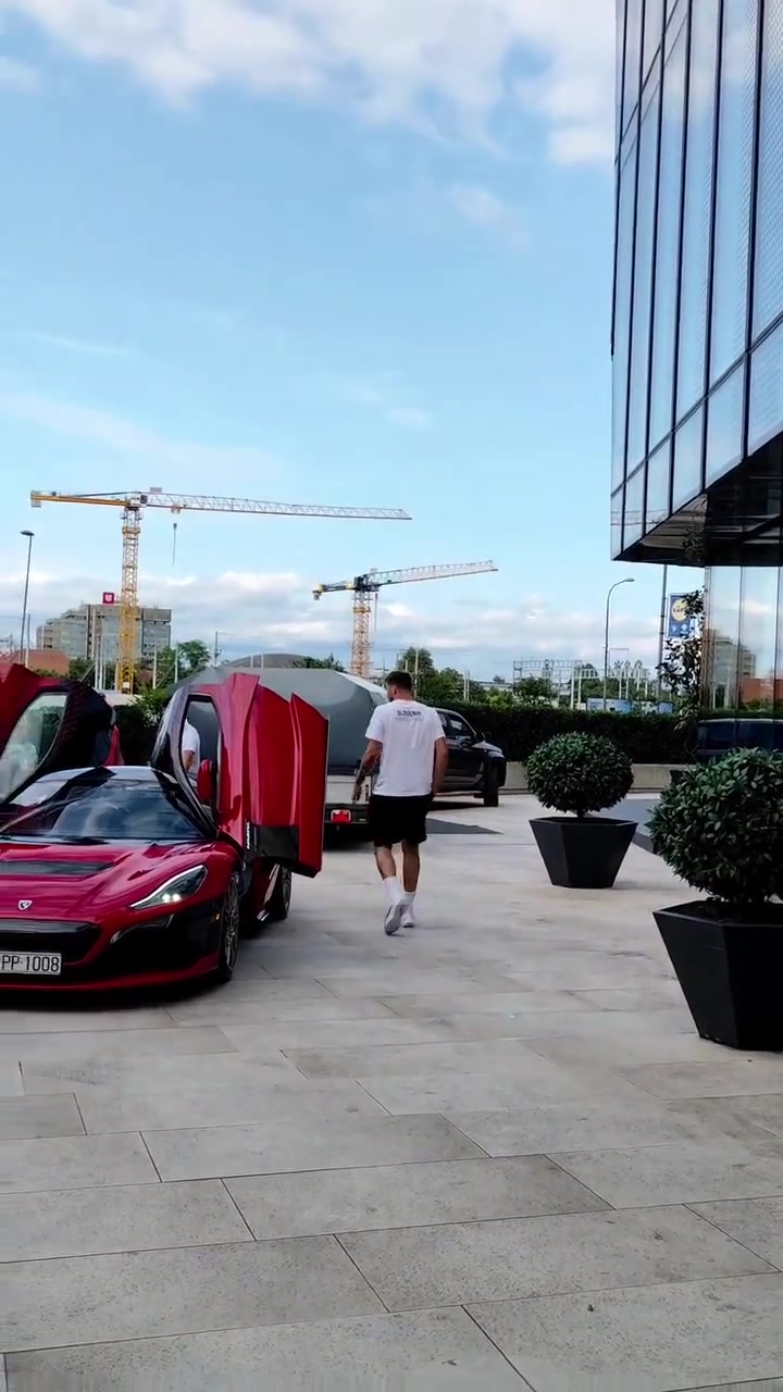 世界最快電動跑車東契奇最新銳馬克愛車或超200萬美元