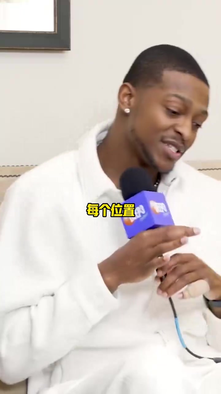 ?？怂乖u選當(dāng)下NBA各位置最快球員自己米切爾拉文阿門錫安薩爾