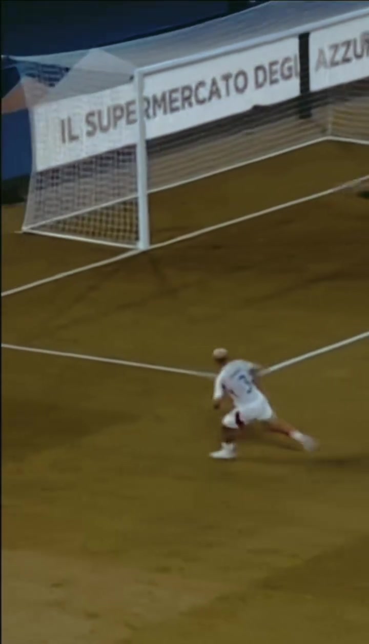 沒有人會不喜歡這樣的左后衛(wèi)迪馬爾科踢球總是賞心悅目