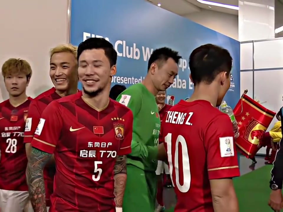 嚼的是和成天下打的是巔峰巴薩俺的隊(duì)名叫廣州恒大