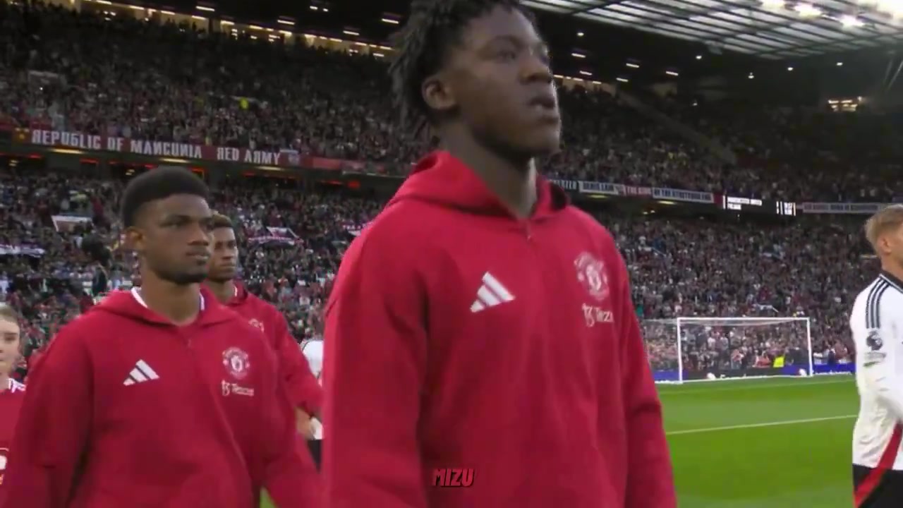 曼聯(lián)青訓(xùn)近幾年最好的中場球員曾被稱為下一個斯科爾斯