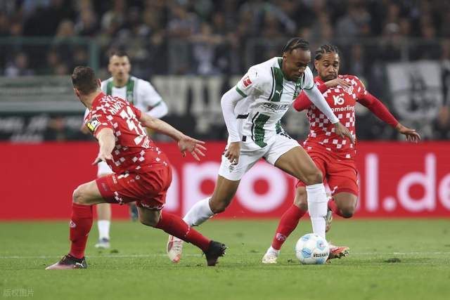 德甲：門興強(qiáng)，漢堡新季動(dòng)向？門興戰(zhàn)漢堡