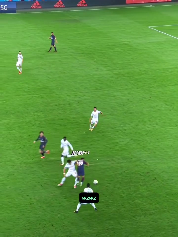 把內(nèi)馬爾當(dāng)球踢了巔峰內(nèi)馬爾在法甲遭受的是什么防守待遇