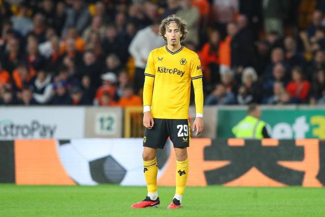 德天：多狼深入談席爾瓦，預(yù)計(jì)簽約五年。