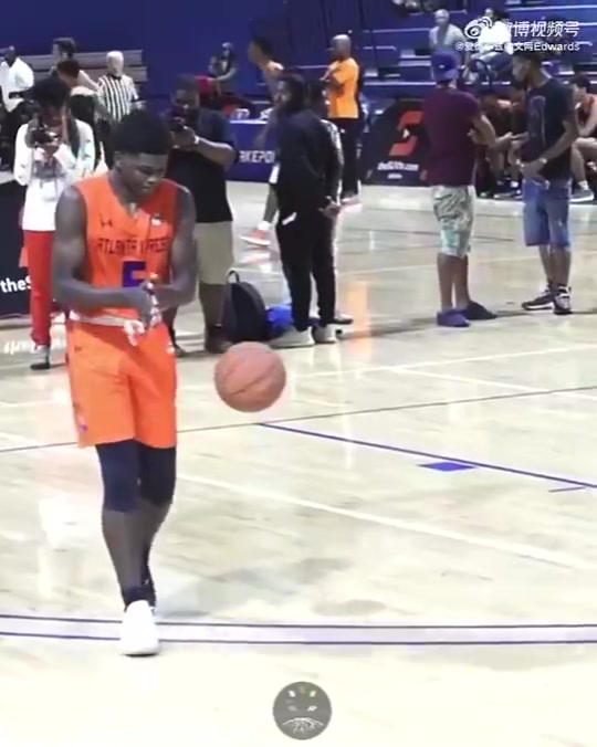 愛德華茲大學時期這表現(xiàn)妥妥的狀元秀啊