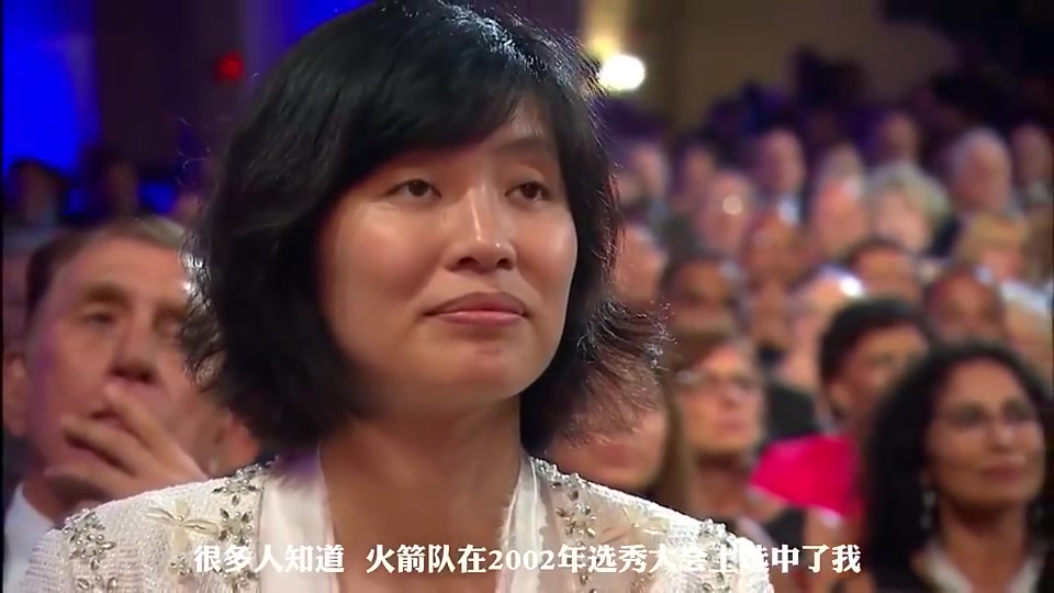 要打NBA語(yǔ)言也需要學(xué)習(xí)姚明名人堂演講全程用英語(yǔ)