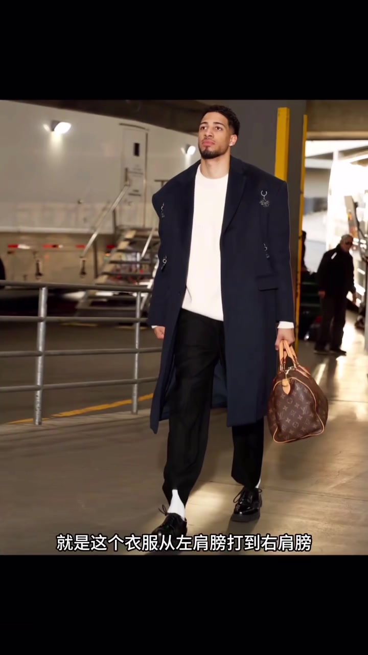 女博主銳評NBA球星們的穿搭這屆網(wǎng)友的圖片依舊頂級