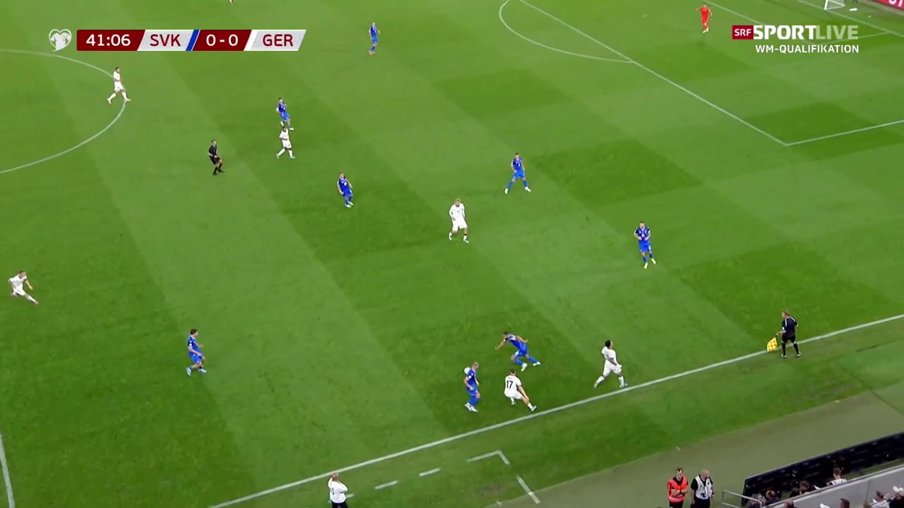 德國(guó)防線被打穿斯特列克倒三角漢茨科跟進(jìn)打門(mén)得手